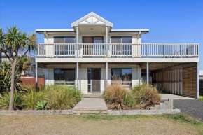 Beach Hideaway, Smiths Beach